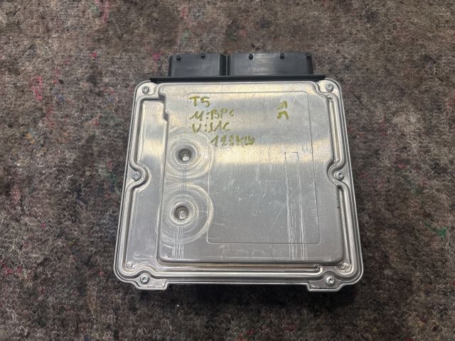 bontott VW TRANSPORTER Motorvezérlő