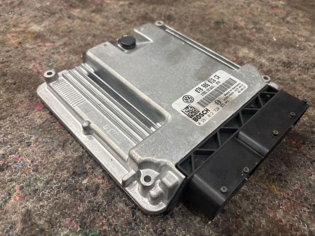 bontott VW TRANSPORTER Motorvezérlő