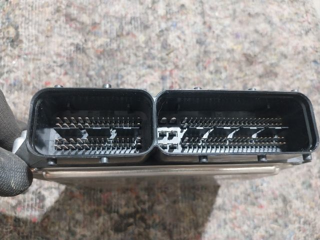 bontott VW TRANSPORTER Motorvezérlő