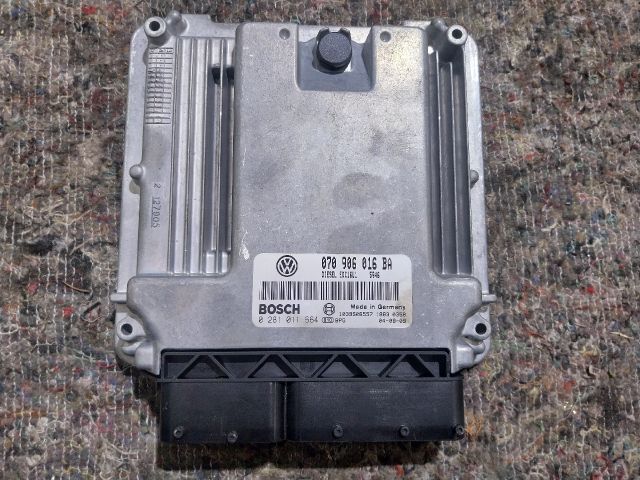 bontott VW TRANSPORTER Motorvezérlő