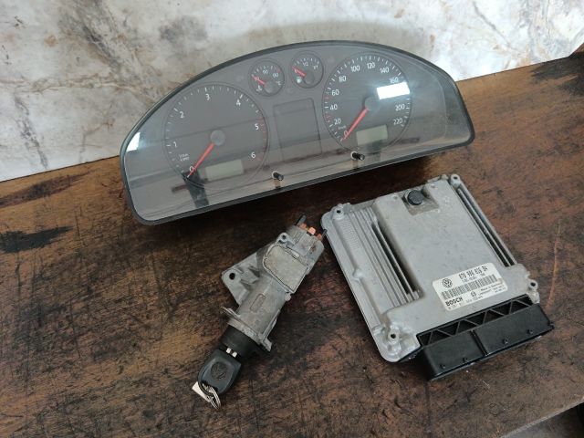 bontott VW TRANSPORTER Motorvezérlő