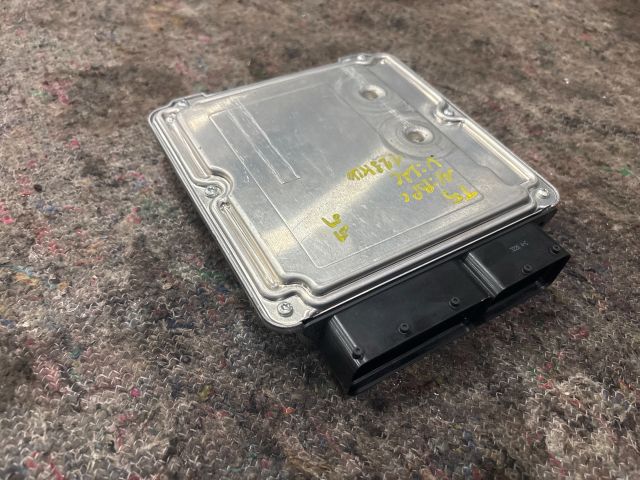 bontott VW TRANSPORTER Motorvezérlő