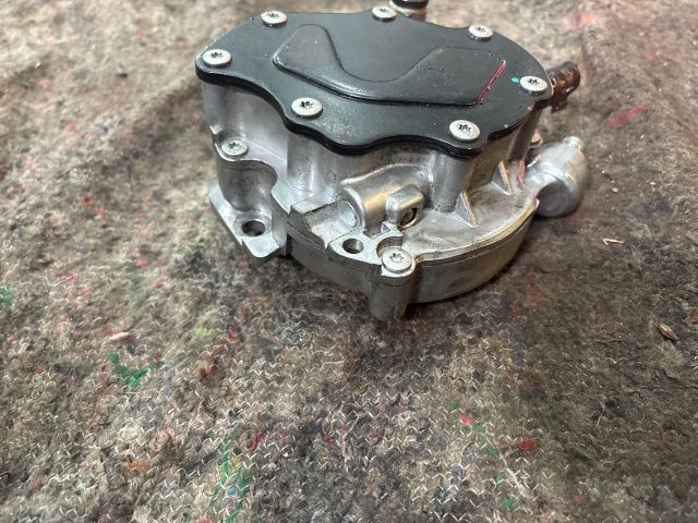 bontott VW TRANSPORTER Vákumpumpa