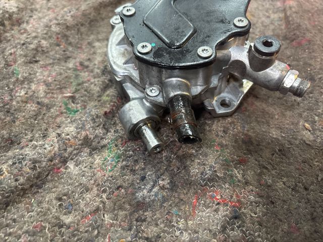 bontott VW TRANSPORTER Vákumpumpa