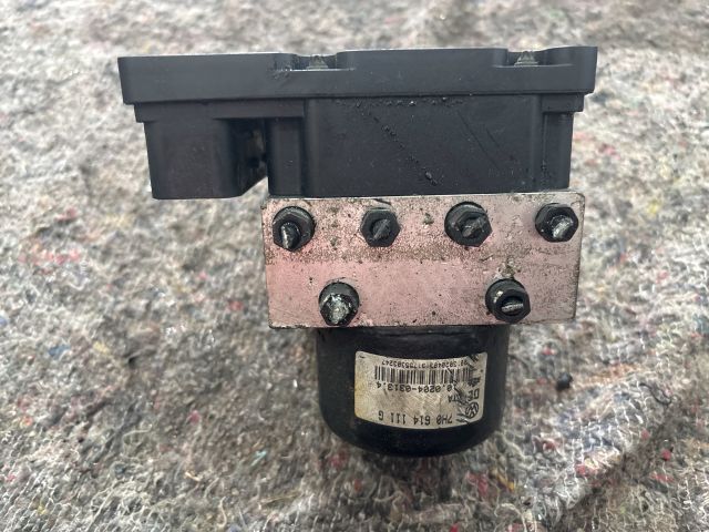 bontott VW TRANSPORTER ABS Kocka