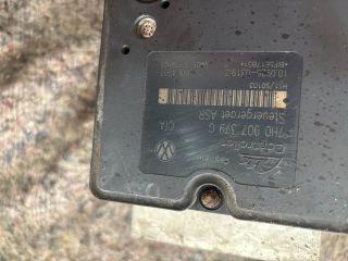 bontott VW TRANSPORTER ABS Kocka