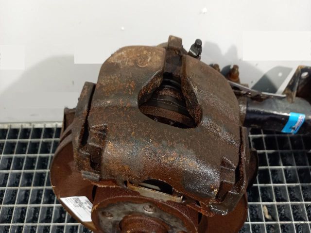 bontott VW TRANSPORTER Bal első Féknyereg Munkahengerrel