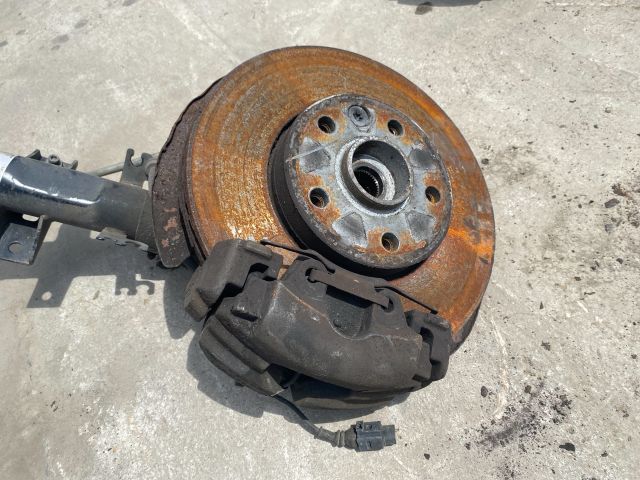 bontott VW TRANSPORTER Bal első Gólyaláb (Lengécsillapító, Rugó)