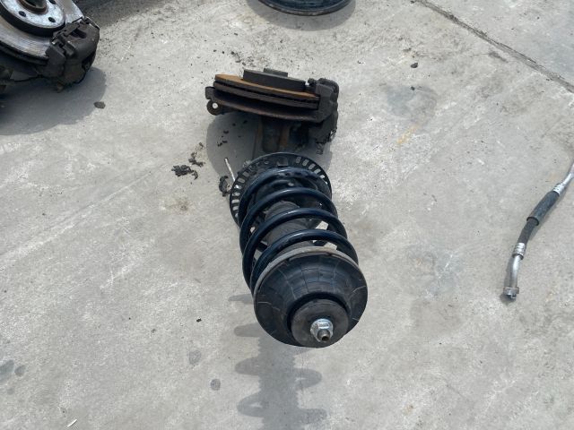 bontott VW TRANSPORTER Bal első Gólyaláb (Lengécsillapító, Rugó)