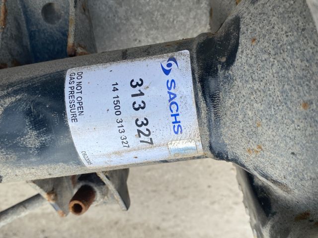 bontott VW TRANSPORTER Bal első Gólyaláb (Lengécsillapító, Rugó)