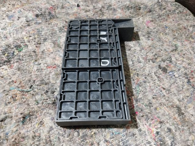 bontott VW TRANSPORTER Biztosítéktábla Motortér