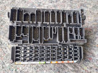 bontott VW TRANSPORTER Biztosítéktábla Motortér