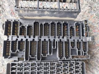 bontott VW TRANSPORTER Biztosítéktábla Motortér