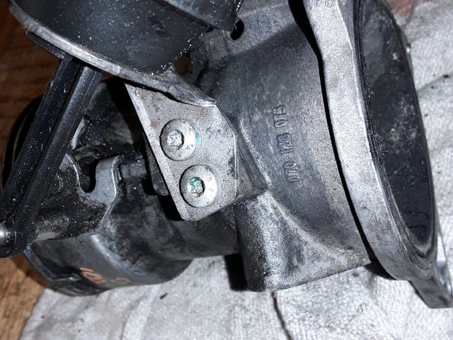 bontott VW TRANSPORTER EGR / AGR Szelep