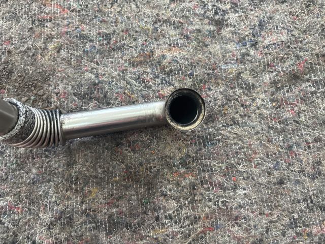 bontott VW TRANSPORTER EGR Hűtő Cső