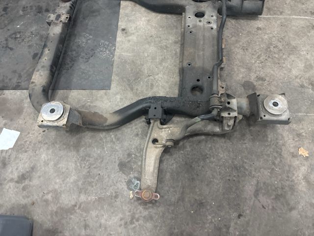 bontott VW TRANSPORTER Első Bölcső