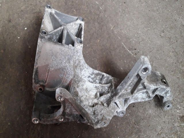 bontott VW TRANSPORTER Generátor Tartó Bak