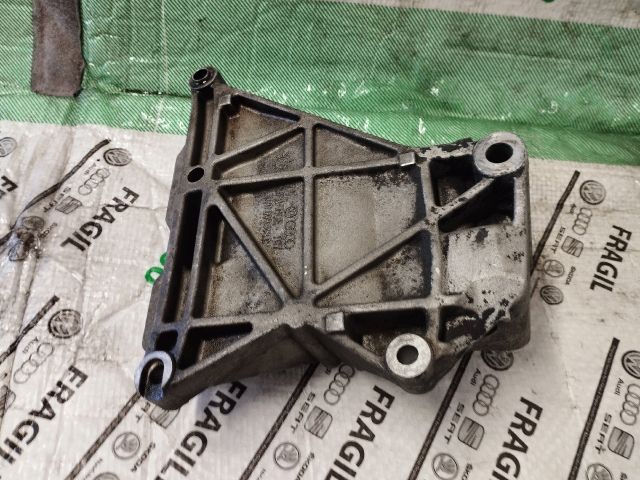 bontott VW TRANSPORTER Generátor Tartó Bak