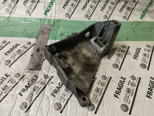 bontott VW TRANSPORTER Generátor Tartó Bak