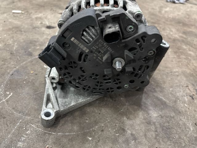 bontott VW TRANSPORTER Generátor