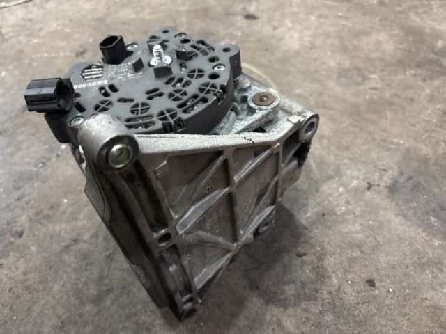 bontott VW TRANSPORTER Generátor