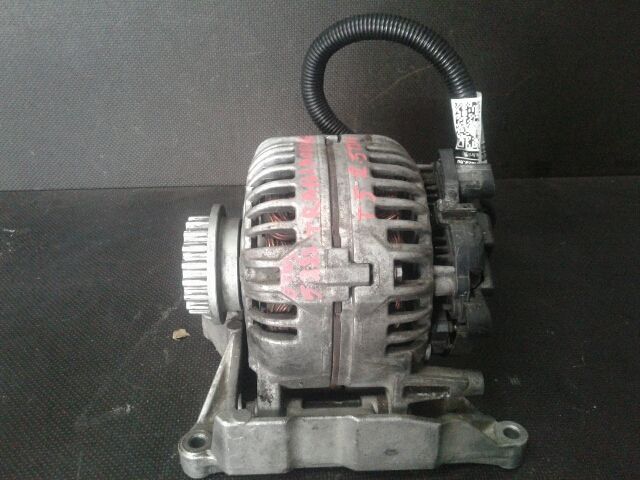 bontott VW TRANSPORTER Generátor