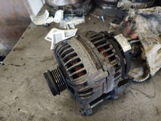 bontott VW TRANSPORTER Generátor