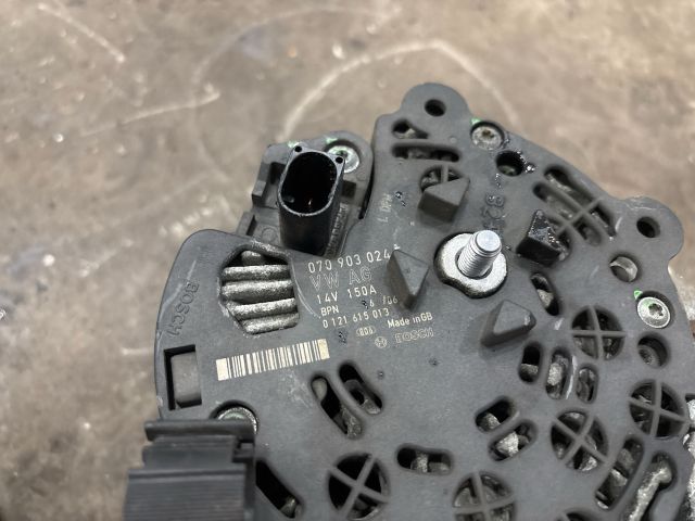 bontott VW TRANSPORTER Generátor