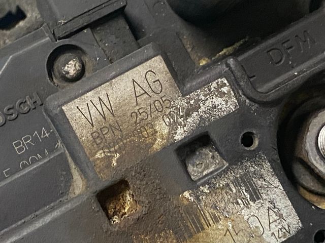 bontott VW TRANSPORTER Generátor