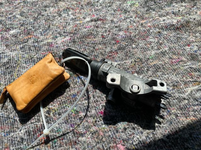 bontott VW TRANSPORTER Gyújtáskapcsoló Házzal