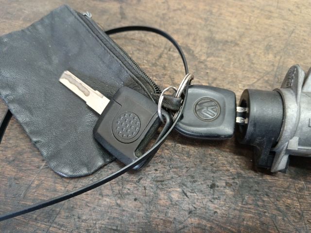 bontott VW TRANSPORTER Gyújtáskapcsoló Házzal