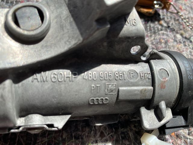 bontott VW TRANSPORTER Gyújtáskapcsoló Házzal