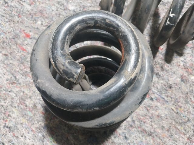 bontott VW TRANSPORTER Hátsó Rugó Pár