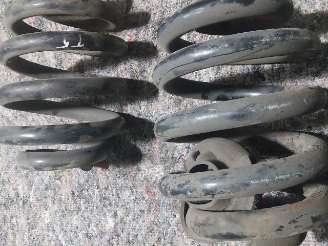 bontott VW TRANSPORTER Hátsó Rugó Pár