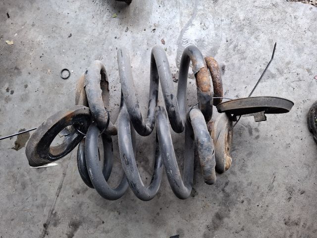 bontott VW TRANSPORTER Hátsó Rugó Pár