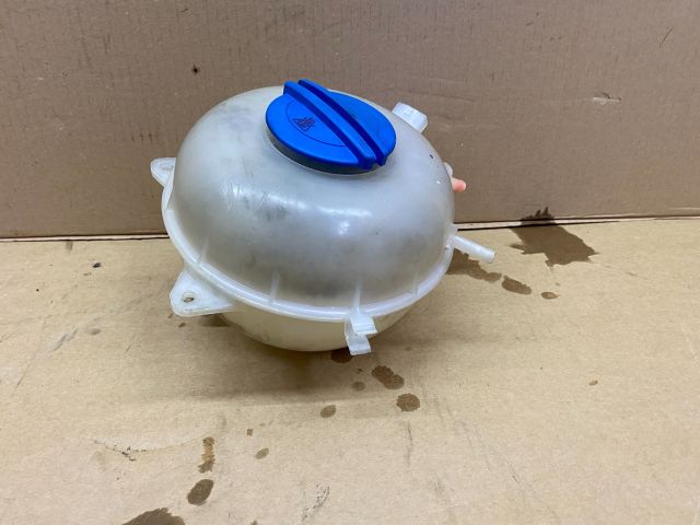 bontott VW TRANSPORTER Kiegyenlítő Tartály