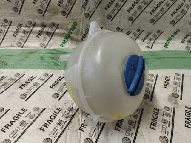 bontott VW TRANSPORTER Kiegyenlítő Tartály