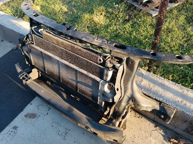 bontott VW TRANSPORTER Komplett Homlokfal (Részeivel)