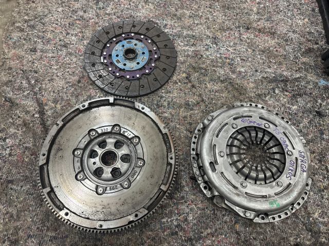 bontott VW TRANSPORTER Kuplung Szett Lendkerékkel