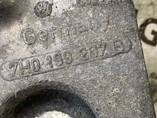 bontott VW TRANSPORTER Motor Tartó Bak (Fém)