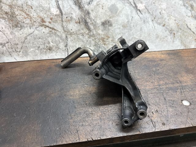 bontott VW TRANSPORTER Motor Tartó Bak (Fém)