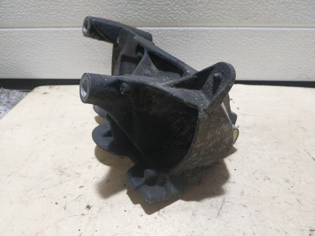 bontott VW TRANSPORTER Motor Tartó Bak (Fém)