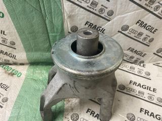 bontott VW TRANSPORTER Motor Tartó Bak (Fém)