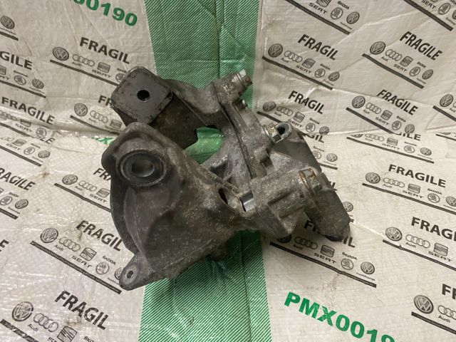 bontott VW TRANSPORTER Motor Tartó Bak (Fém)