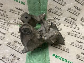 bontott VW TRANSPORTER Motor Tartó Bak (Fém)