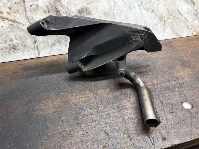 bontott VW TRANSPORTER Motor Tartó Bak (Fém)