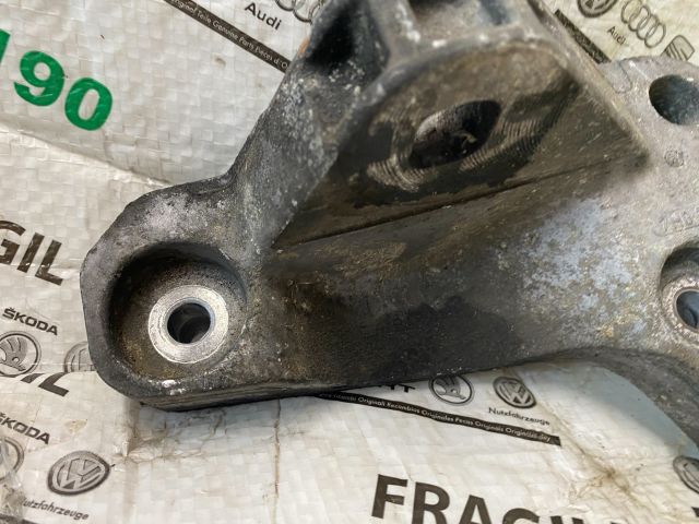 bontott VW TRANSPORTER Motor Tartó Bak (Fém)