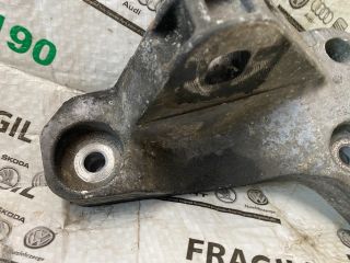 bontott VW TRANSPORTER Motor Tartó Bak (Fém)