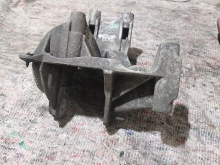 bontott VW TRANSPORTER Motor Tartó Bak (Fém)