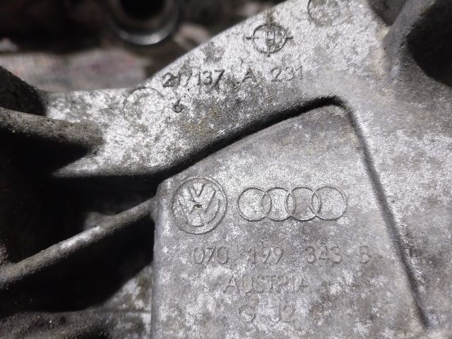 bontott VW TRANSPORTER Motor Tartó Bak (Fém)